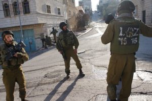 Tsahal envisage de retirer les combattants de Tsahal des postes de garde à Hébron