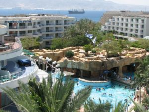 Phénomène inquiétant à Eilat : effraction dans des chambres d’hôtels pendant que les clients dorment à l’intérieur