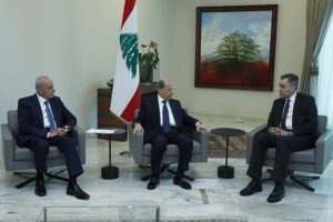 Liban: le Hezbollah bloque les nominations et le Premier ministre désigné par la France démissionne