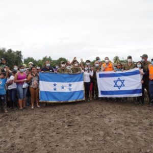 Netanyahu «ému aux larmes» par la gratitude du peuple hondurien envers la mission israélienne
