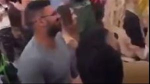 Vidéo : Comme s’il n’y avait pas de coronavirus, des centaines de jeunes ont dansé dans les rues de Tel Aviv