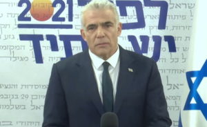 Le président Rivlin charge Yair Lapid de former le gouvernement