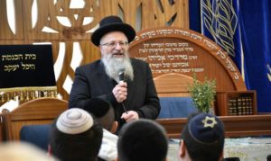 “Méfiez-vous du grand feu de Dieu” : Le rabbin Shmuel Eliyahu s’adresse aux chefs religieux musulmans