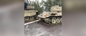 Des arabes ont essayé de voler un tank sur les hauteurs du Golan et ont téléchargé la vidéo sur Tiktok