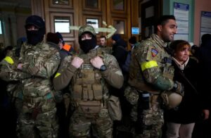 Les mercenaires étrangers combattant pour l’Ukraine sont payés jusqu’à 3 000 dollars de salaire