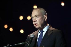 La Haute Cour s’oppose à Gallant : les Palestiniens doivent être autorisés à participer à Yom Hazikron (raison de la réforme)