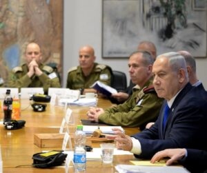 🔴 Netanyahu et Galant décident de continuer l’opération militaire “aussi longtemps qu’il le faudra”