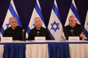 🔴 Diffusion en direct et Mises à jour : Netanyahu, Gallant et Gantz tiennent une conférence de presse après le transfert du carburant à Gaza