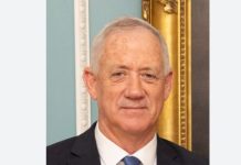 Benny Gantz appelle à l’unité : « Huer le Premier ministre devant Kushner et les familles d’otages est une erreur »