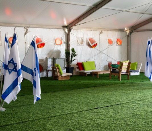 Israël se prépare à accueillir les otages — vivants et tombés : cérémonies, soins d’urgence et une tension à son comble