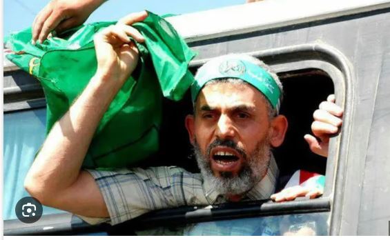 Israël face à un choix risqué : 250 terroristes du Hamas libérés dans le cadre de l’accord de cessez-le-feu - Infos-Israel.News