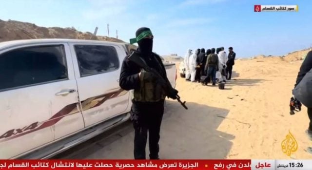 🔴 Le corps du capitaine Hadar Goldin retrouvé à Rafah ? Israël face à l’épreuve du souvenir et de la justice 🔴 Le corps du capitaine Hadar Goldin retrouvé à Rafah ? Israël face à l’épreuve du souvenir et de la justice - Infos-Israel.News