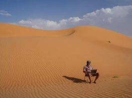 Le globe-trotteur israélien qui vit sur les routes depuis six ans : un parcours qui reflète une génération libre, créative et profondément attachée à Israël