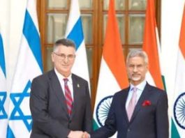 À New Delhi, Israël et l’Inde renforcent leur alliance : Gideon Sa’ar promet de “démanteler l’État terroriste du Hamas”