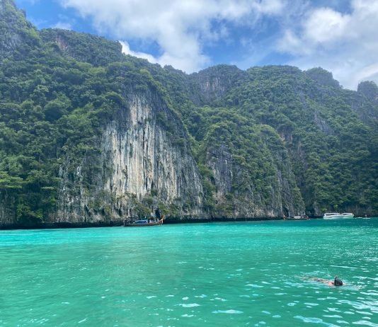 « Ils veulent nous renvoyer chez nous » : la Thaïlande durcit les règles de visa et bouscule des milliers d’Israéliens installés dans le royaume