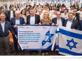 Explosion de l’Aliyah depuis la France : +45 % de Juifs français ont choisi Israël en 2025 — la tendance se poursuit en 2026