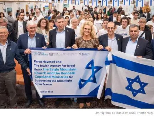 Explosion de l’Aliyah depuis la France : +45 % de Juifs français ont choisi Israël en 2025 — la tendance se poursuit en 2026