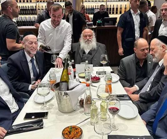 La coalition tremble : le spectre du projet de loi sur la conscription des ultra-orthodoxes ravive les fractures politiques