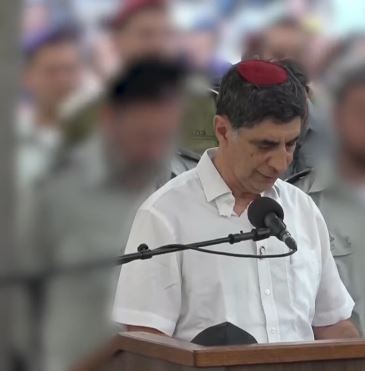 Idan Amedi aux funérailles de Hadar Goldin : « J’ai perdu foi en ce gouvernement. Ce n’est pas une guerre de renaissance » - Infos-Israel.News