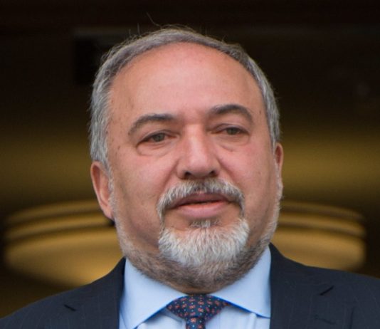 Liberman accuse Netanyahou d’avoir promis la libération de terroristes à Rafah : le bureau du Premier ministre dément