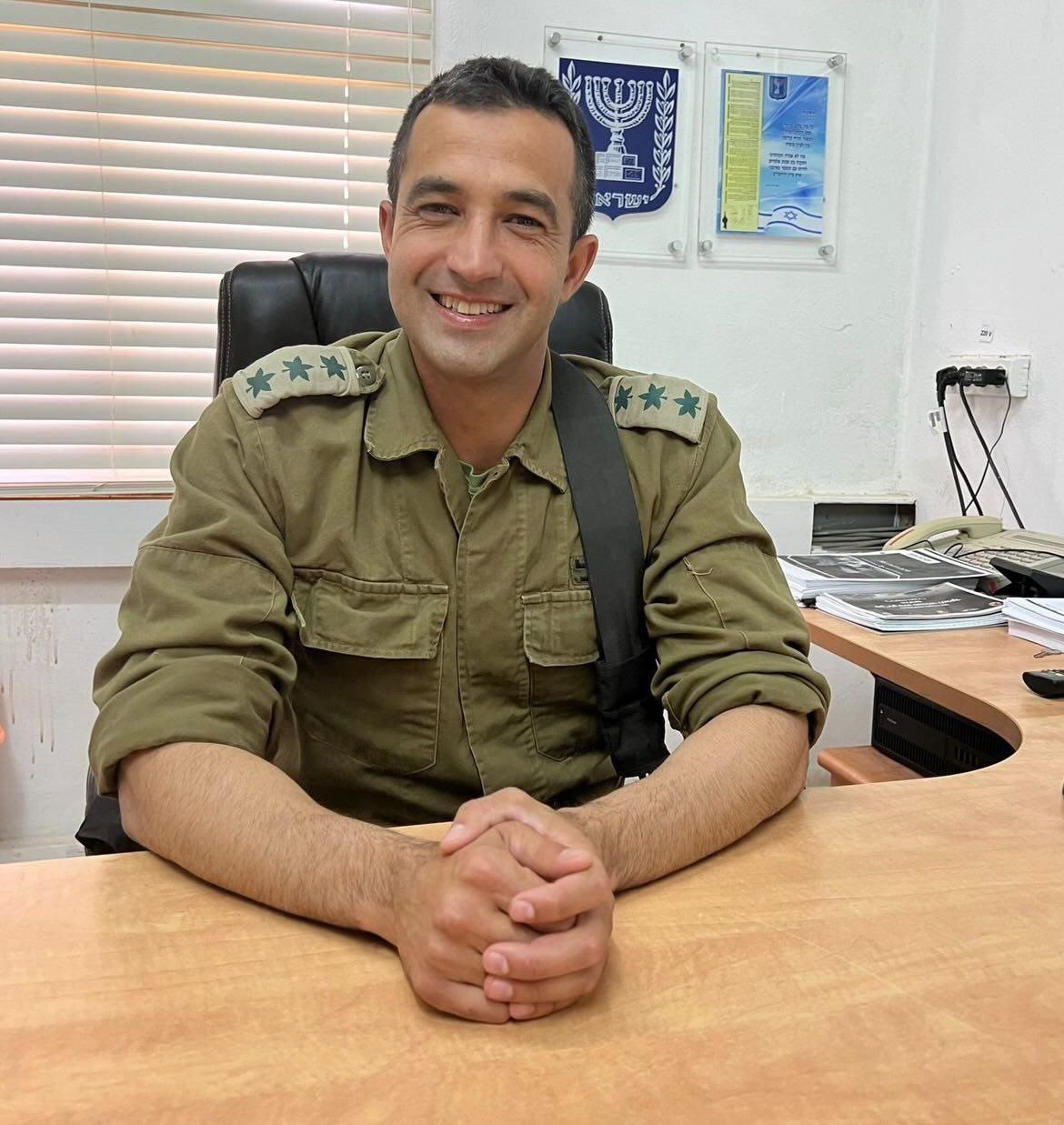 Trois héros d’Israël rentrent enfin chez eux : Omer Neutra, Asaf Hamami et Oz Daniel 🕯 Trois héros d’Israël rentrent enfin chez eux : Omer Neutra, Asaf Hamami et Oz Daniel 🕯 - Infos-Israel.News