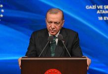 Erdogan alerte sur une “menace existentielle” : la Turquie se vide de ses enfants
