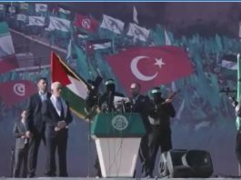 L’arme de Hadar Goldin rendue à sa famille — la place où Sinwar célébrait son trophée réduite en ruines avec ses occupants