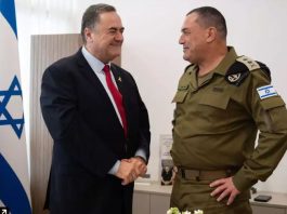 “Tu m’as tué, moi et ma famille” : l’officier limogé éclate en sanglots dans le bureau du chef d’état-major