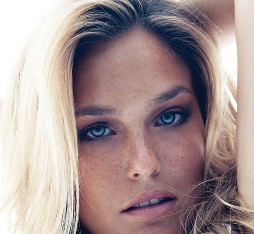 Les deux programmes à succès qui se disputent Bar Refaeli