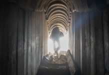 Wall Street Journal : Tsahal inonde les tunnels, des centaines de terroristes acculés