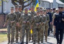 Sous la menace russe, la Grande-Bretagne a besoin de soldats et propose aux jeunes une « année d’expérimentation militaire »