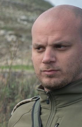 Eli Feldstein : « Le bureau possède des éléments compromettants sur Gallant. »