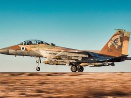 Le Pentagone confirme : 25 F-15 modernisés en route vers Israël pour 8,6 milliards de dollars