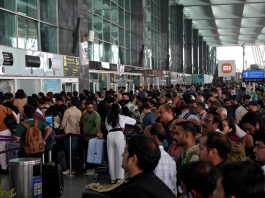 IndiGo en crise : plus de 500 vols annulés par jour, des milliers de passagers bloqués et un chaos inédit dans les aéroports indiens