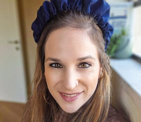 Hadassa Ben Ari célèbre des fiançailles émouvantes : « Une histoire hollywoodienne née de la douleur »