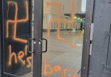 « Il est revenu » : croix gammées et vitres brisées à la maison Habad de l’Université du Michigan