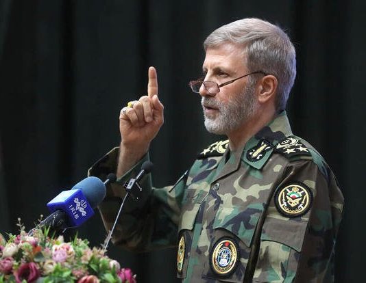 Le chef de l’armée iranienne : « la menace israélienne est réelle et existentielle » ; Trump appelle les manifestants à poursuivre la contestation