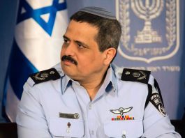 🔴Publication inédite : l’ancien chef de la police israélienne Roni Alsheikh entendu par la police pour suspicion d’emploi d’un travailleur palestinien