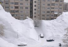La Russie frappée par une tempête hors norme : des cyclones paralysent le Kamtchatka sous des mètres de neige