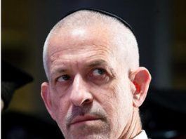 Les affaires familiales de l’ancien chef du Shin Bet Ronen Bar : les chiffres révélés avant l’introduction en Bourse