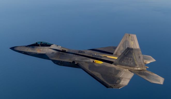 avion americain raptor 22