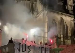 Tensions en France : manifestations après la mort d’un jeune homme lors d’affrontements impliquant des militants d’extrême gauche