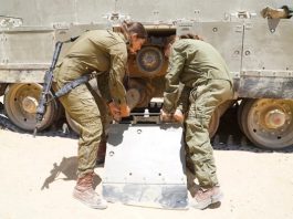 « Ligne rouge » : des centaines de futurs soldats appelés s’opposent au retour du projet pilote intégrant des femmes dans les chars