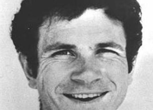 L’Ouganda annonce l’installation d’une statue de Yoni Netanyahou à l’aéroport d’Entebbe