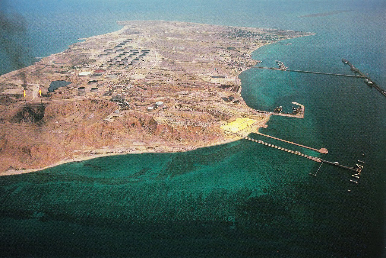 L’infrastructure pétrolière iranienne est-elle en train de s’effondrer ? La photo satellite alarmante de l’île de Kharg 3 ile kharg 2 wiki