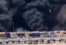 Plusieurs navires de commerce s’embrasent dans le port iranien de Deyr — la cause reste inconnue