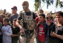 « Ni ici, ni là-bas » : le livre qui décrypte la jeunesse palestinienne après le 7 octobre