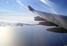 Le carburant d’avion s’envole et les compagnies aériennes s’effondrent — mais en Asie, on a identifié un trésor caché dans la tempête