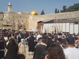 Bond de l’identité juive en Israël : la majorité du public se définit juive avant israélienne