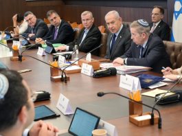 Le monde tourne le dos à Israël et à Netanyahu : la grande enquête, et les rares lueurs d’espoir